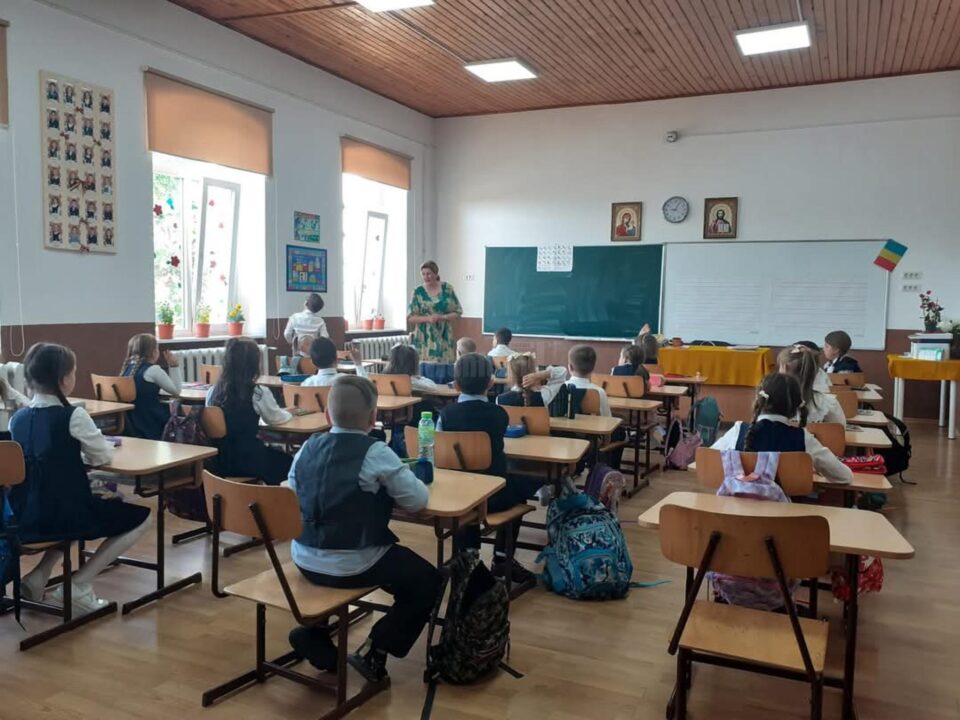 „PROTECT” – un program dedicat prevenirii violenței în școli, la Siret „PROTECT” – un program dedicat prevenirii violenței în școli, la Siret
