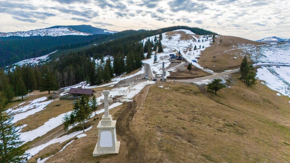 În pasul Stânișoara se va construi un punct de belvedere și o parcare
