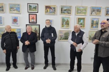 60 de tablouri, „ecouri în culoare”, expuse de Nicolae Paziuc, la Galeria „Zamca”. Prima expoziție, la 69 de ani