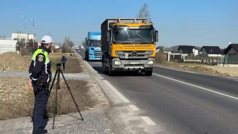 Radare fixe pe șoselele din județ