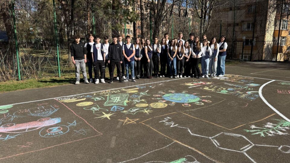 Ziua fericirii, la Colegiul Economic Suceava
