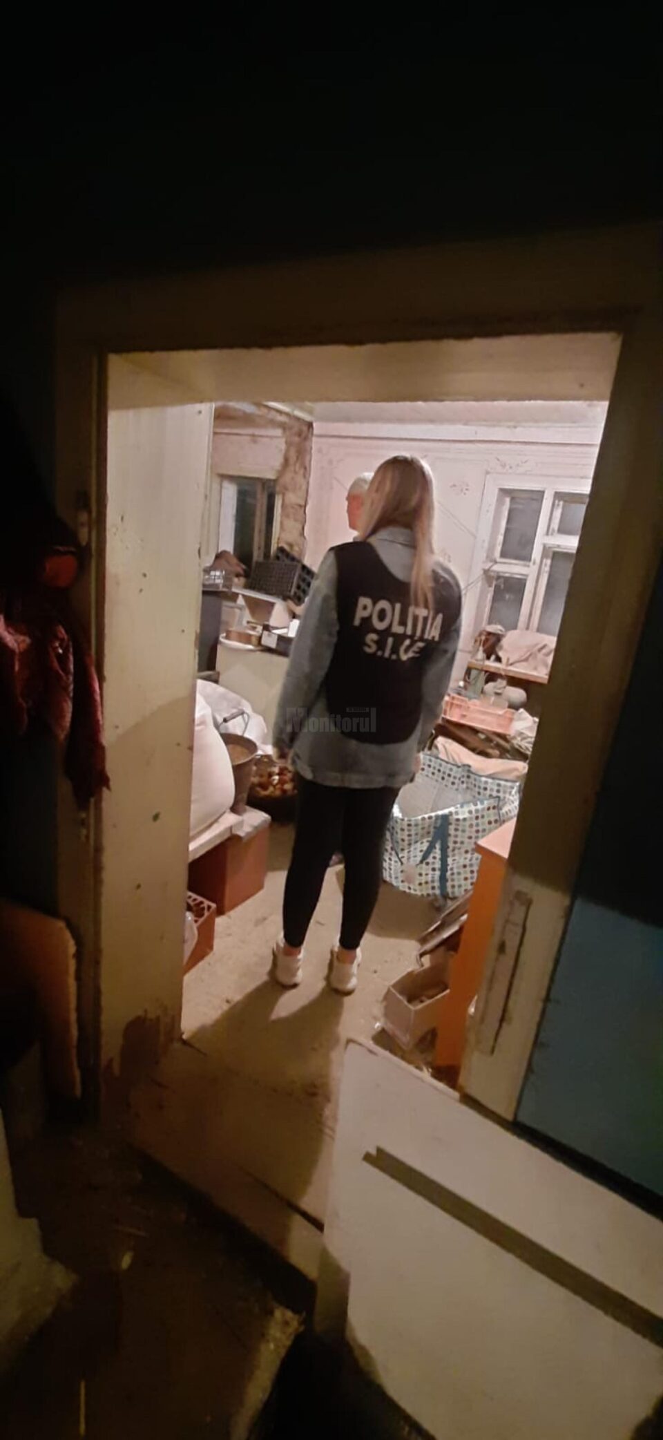 Percheziții la o firmă din Volovăț