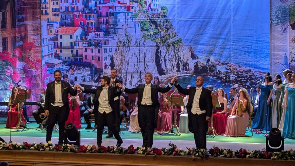 Trei tenori italieni, Federico Veltri, Paolo Spagnuolo, Angelo Forte, și baritonul Alfio Grasso