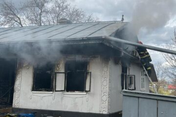 Casă din Bosanci, distrusă de un incendiu