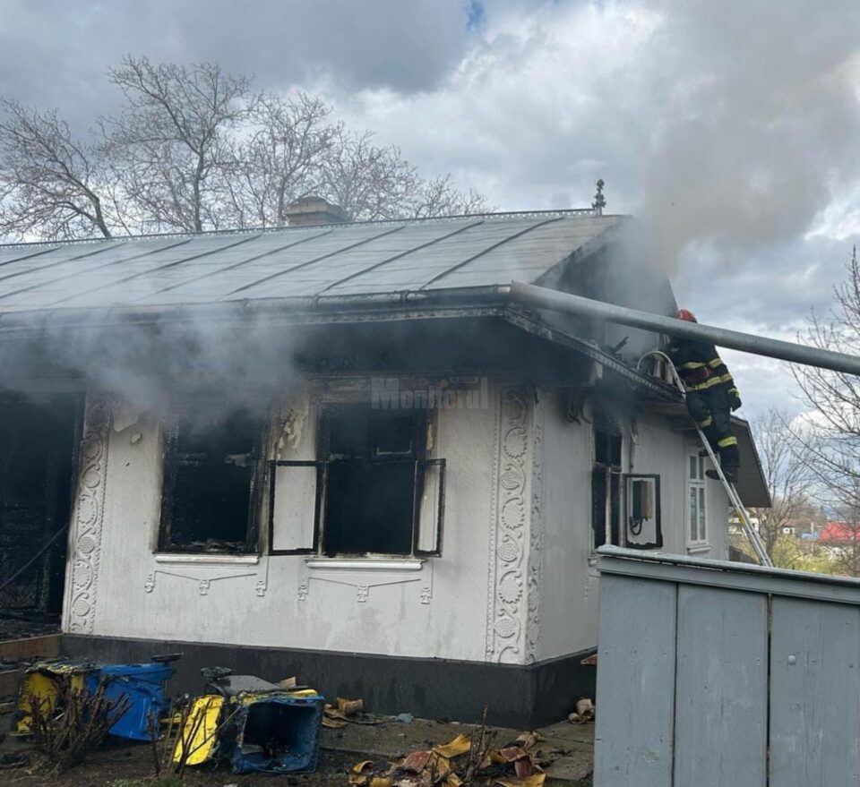 Casă din Bosanci, distrusă de un incendiu