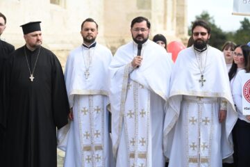 Câteva sute de oameni, de toate vârstele, au participat la „Marșul pentru viață 2025”, în centrul Sucevei