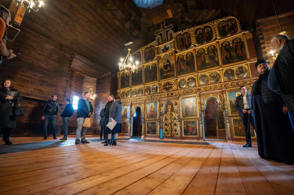 Biserica de lemn „Sf. Dumitru” din Botoșana a fost restaurată și consolidată