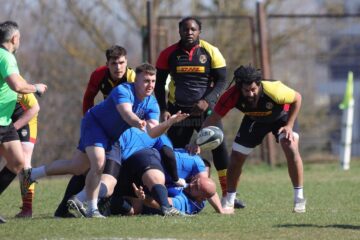 Cu 17 jucători care se antrenează în regim profesionist, printre ei patru kenyeni și un sud-african, humorenii au ambiții spre prima ligă
