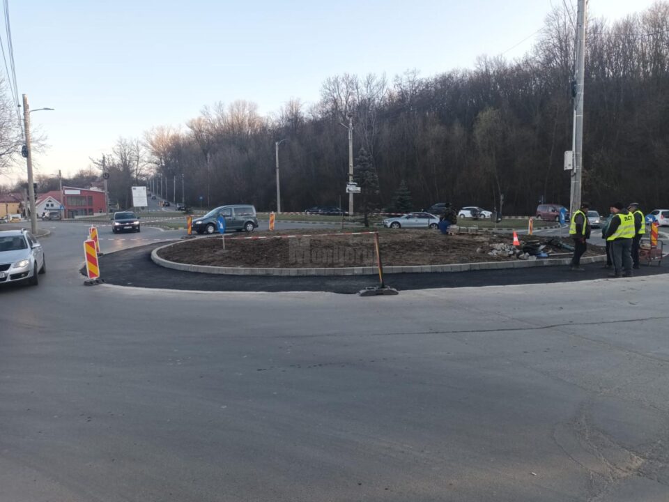 Modificarea sensului giratoriu din zona sediului Mopan, pentru fluidizarea traficului pe două benzi