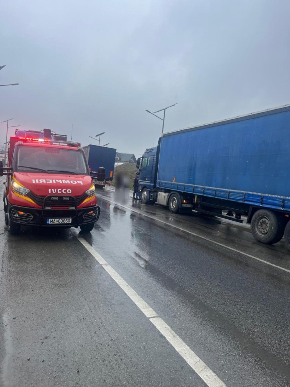 Două tiruri s-au ciocnit pe șoseaua de centură a Sucevei