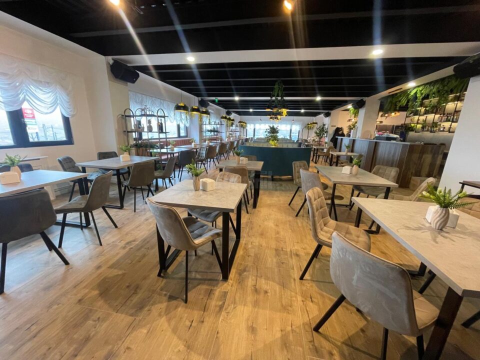 Restaurantul Moldavian Burger își deschide porțile sâmbătă, la intrare în comuna Ipotești
