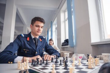 Concursul de șah „Cupa Mușatinii”, de la Câmpulung, la a II-a ediție. Foto: elev sergent Matei Trofin