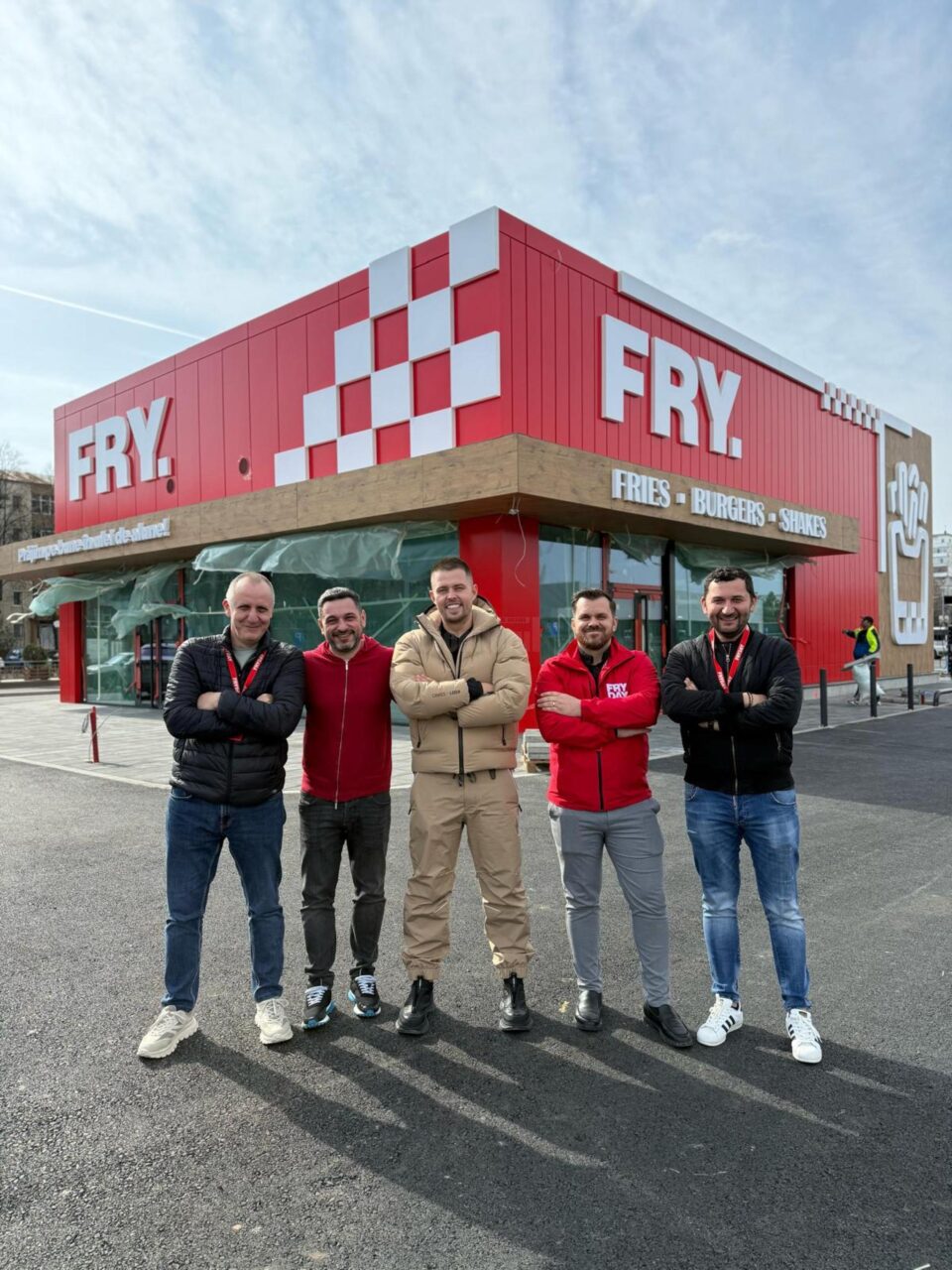 Lucian Florea raportează cifrele pe 2024 în social media: Fryday revine la Suceava în iunie, cu un nou Drive-Thru în curtea Iulius Mall