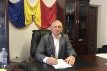Primarul orașului Vicovu de Sus, Vasile Iliuț