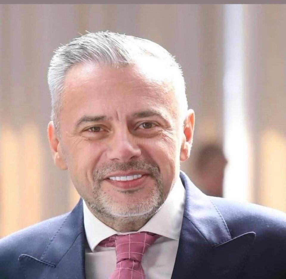Deputatul Ioan Balan îi îndeamnă pe suceveni să îl voteze pe Crin Antonescu pentru binele Bucovinei Deputatul Ioan Balan îi îndeamnă pe suceveni să îl voteze pe Crin Antonescu pentru binele Bucovinei