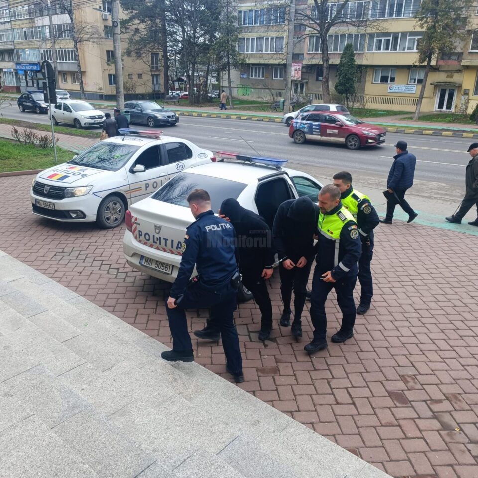 Hoții care ar fi furat 1,4 milioane de euro din casa unui notar s-au vrut liberi. Judecătorii au spus pas
