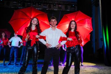 „Soyons francophones! Să fim francofoni!”, îndemnul la care au răspuns 50 de școli din județ