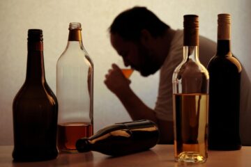A scăpat de pușcărie după ce și-a agresat soția și pe unul dintre cei 8 copii