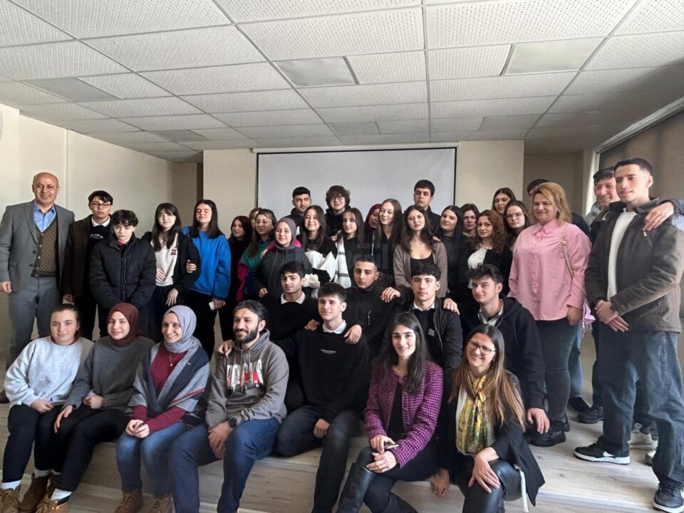 Colegiul Național „Nicu Gane” din Fălticeni: Trei ani de excelență prin Acreditare Erasmus+