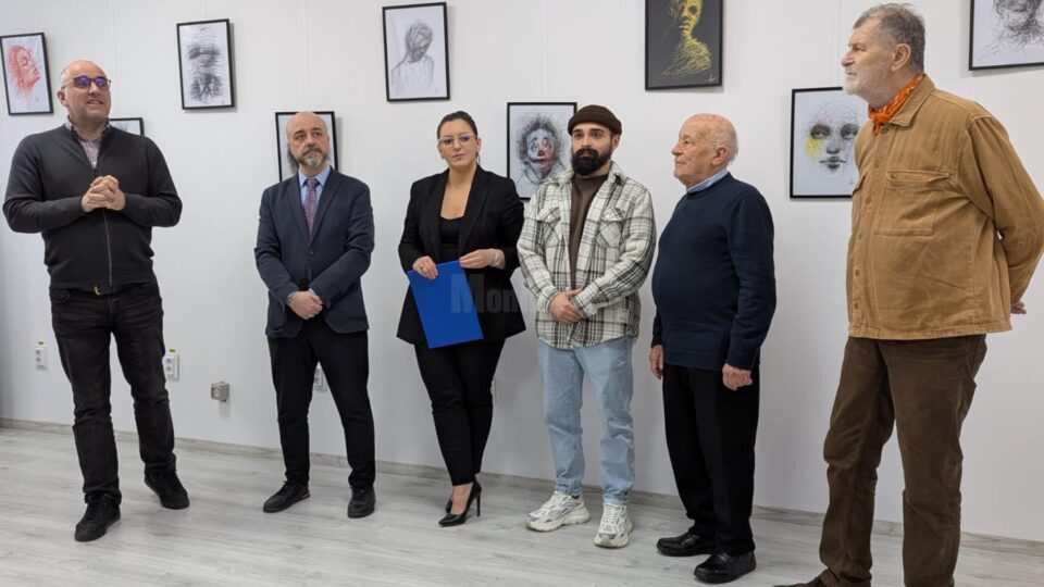 Expoziția de grafică „Sensul din haos”