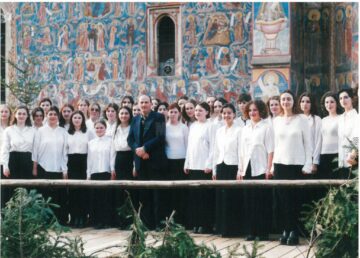 Cor dirijat de prof. Marian Palade