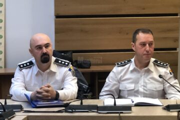 Conducerea Serviciului de Permise și Înmatriculări Bacău pune umărul la îmbunătățirea activității instituției din Suceava