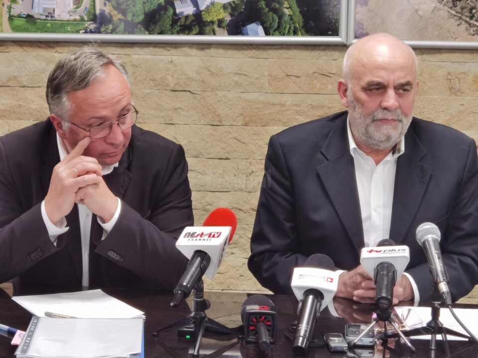 ”Vrem să lucrăm și nu avem cu cine!” - spune condicerea Primăriei Suceava, nemulțumiră de firmele cu care are contract de reparații stradale ”Vrem să lucrăm și nu avem cu cine!” - spune condicerea Primăriei Suceava, nemulțumiră de firmele cu care are contract de reparații stradale