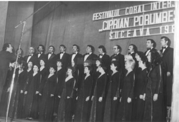 Cor dirijat de prof. Marian Palade