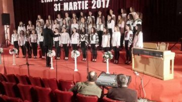 Cor dirijat de prof. Marian Palade