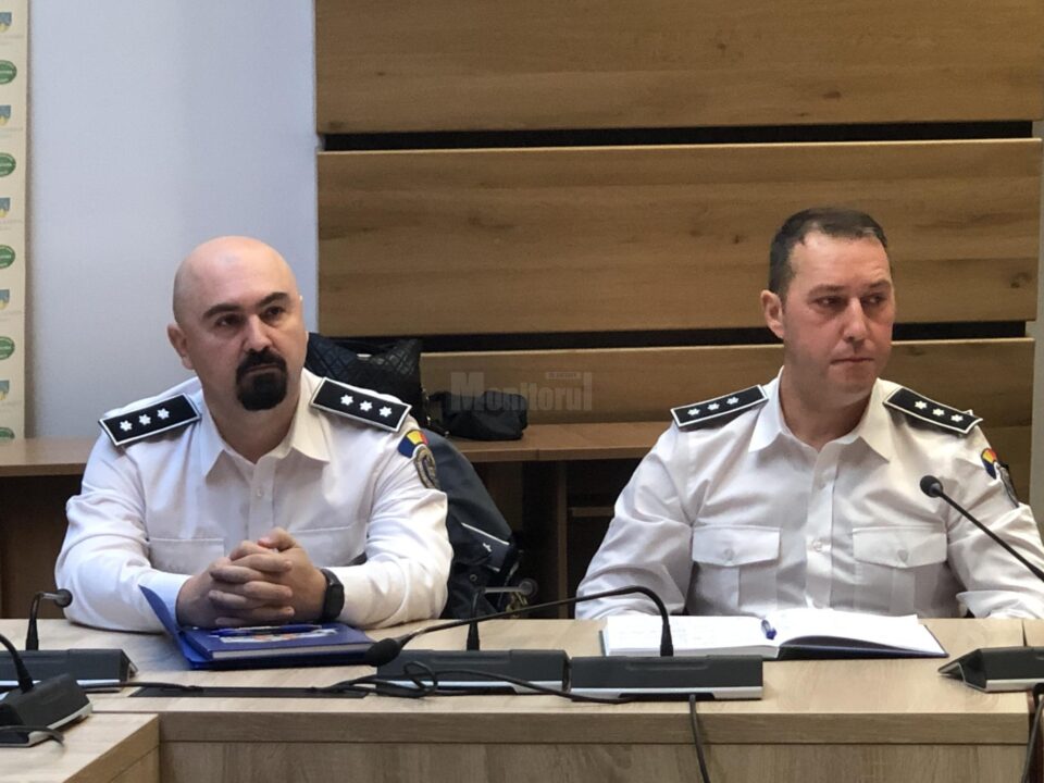 Conducerea Serviciului de Permise și Înmatriculări Bacău pune umărul la îmbunătățirea activității instituției din Suceava