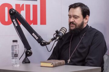 Arhidiaconul Bogdan Hrișcă