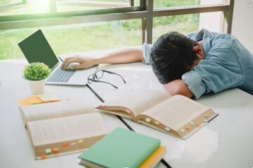 Peste jumătate dintre elevii de-a XII-a au ratat promovarea la simularea bacalaureatului