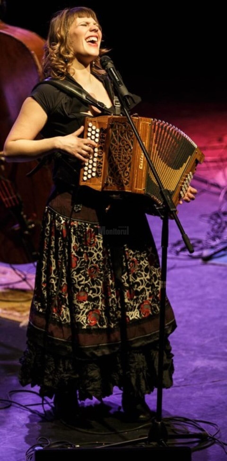 Coline Malice, o artistă care sfidează convențiile, invitată de Alianța Franceză din Suceava Coline Malice, o artistă care sfidează convențiile, invitată de Alianța Franceză din Suceava