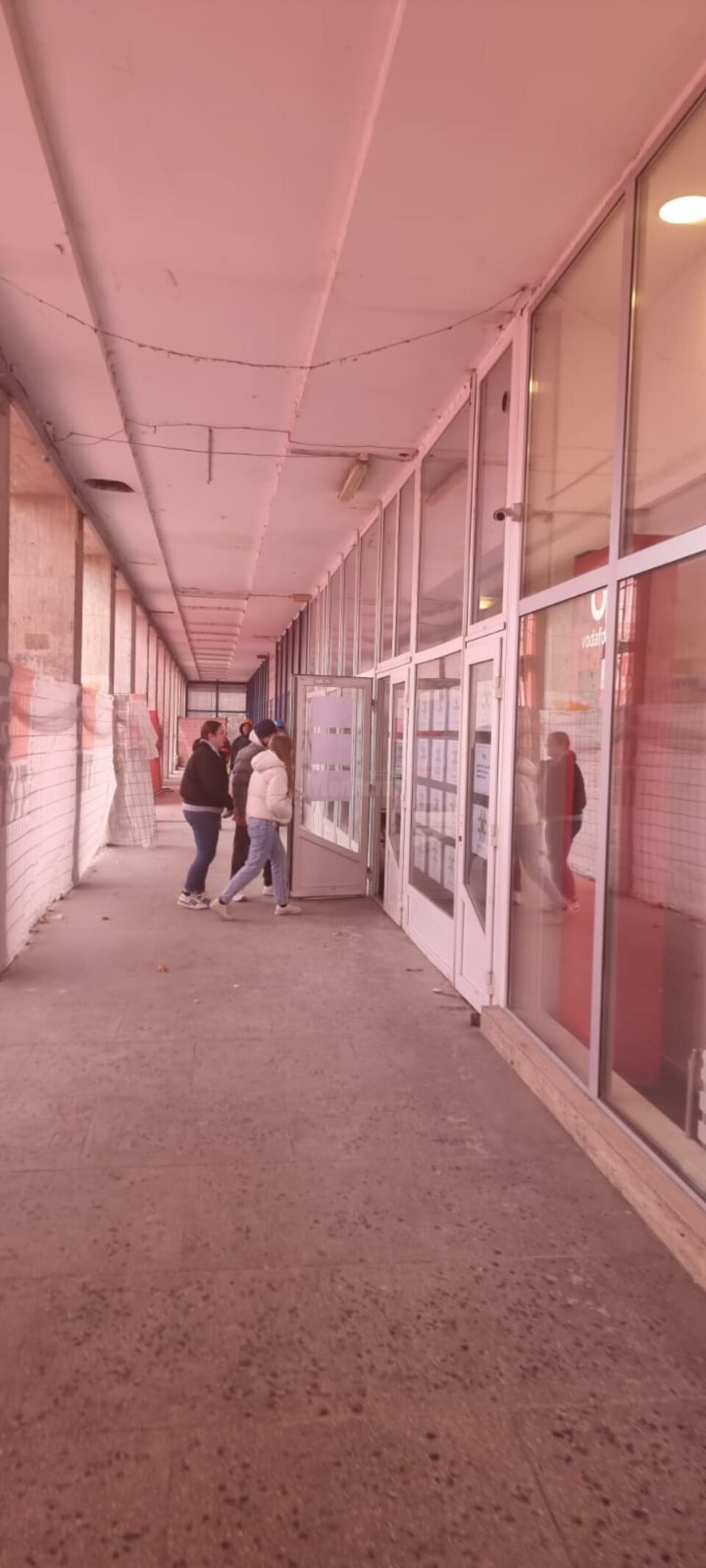 Recrutarile se fac de pe esplanada centrala iar cei interesati sunt invitati in sediu