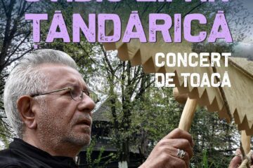 Ovidiu Lipan Țăndărică și Fanfara 10 Prăjini, într-un concert de toacă, la Muzeul Satului Bucovinean