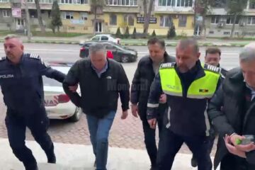 Primarii reținuți de DNA Suceava au fost puși sub control judiciar
