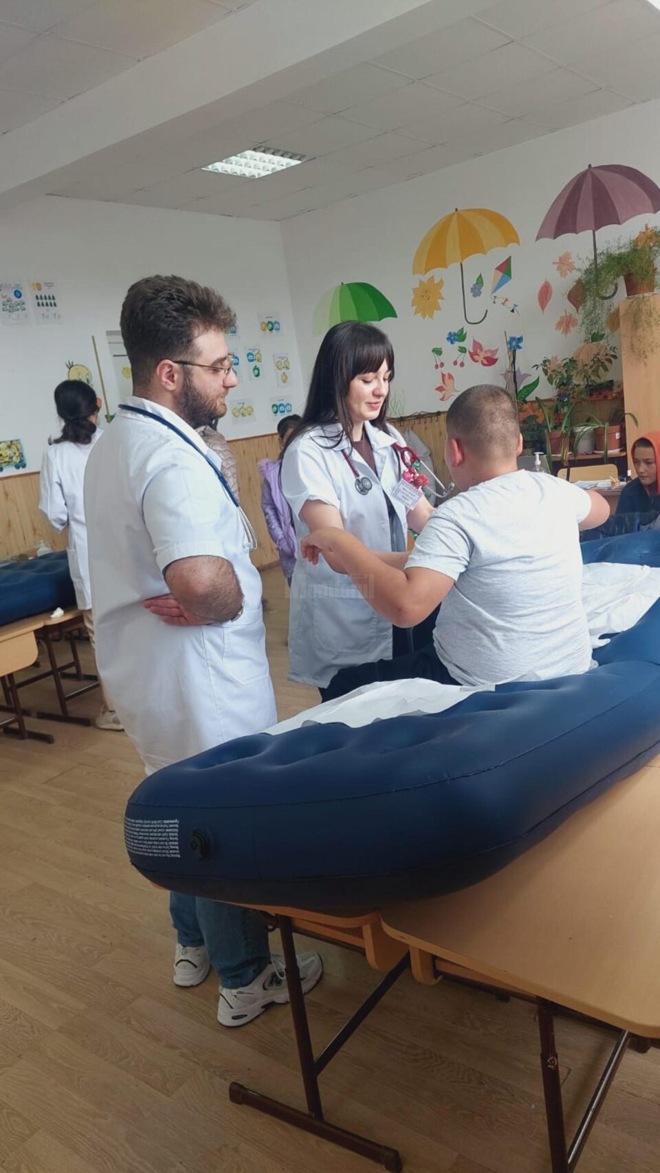Caravană medicală pediatrică la Vulturești: 95 de copii consultați gratuit de o echipă de specialiști voluntari