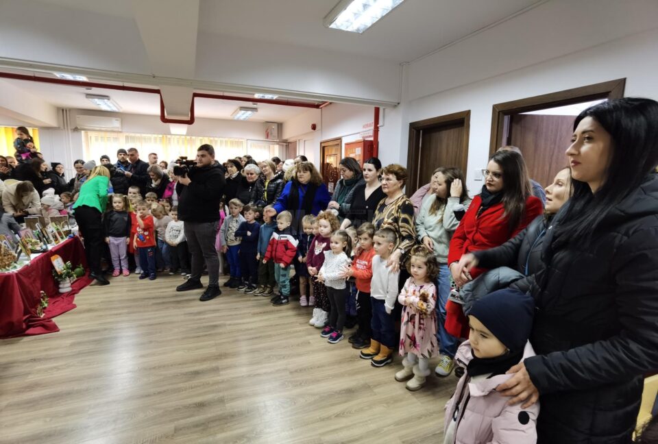 „De la mânuța mea la inima taˮ - proiect caritabil, la Grădinița Obcini