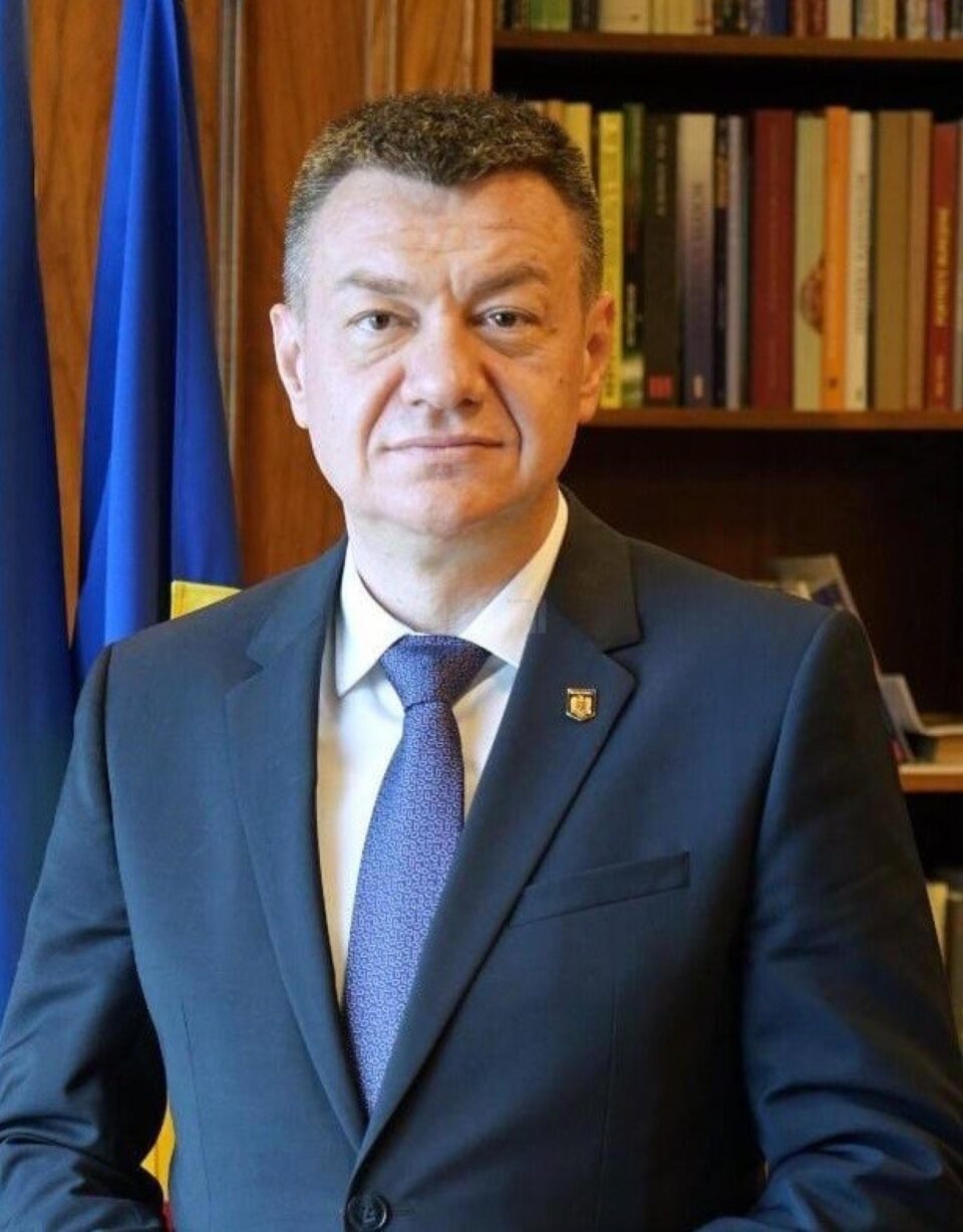 Suceveanul Bogdan Gheorghiu este, de luni, director interimar al Bibliotecii Naționale a României Suceveanul Bogdan Gheorghiu este, de luni, director interimar al Bibliotecii Naționale a României
