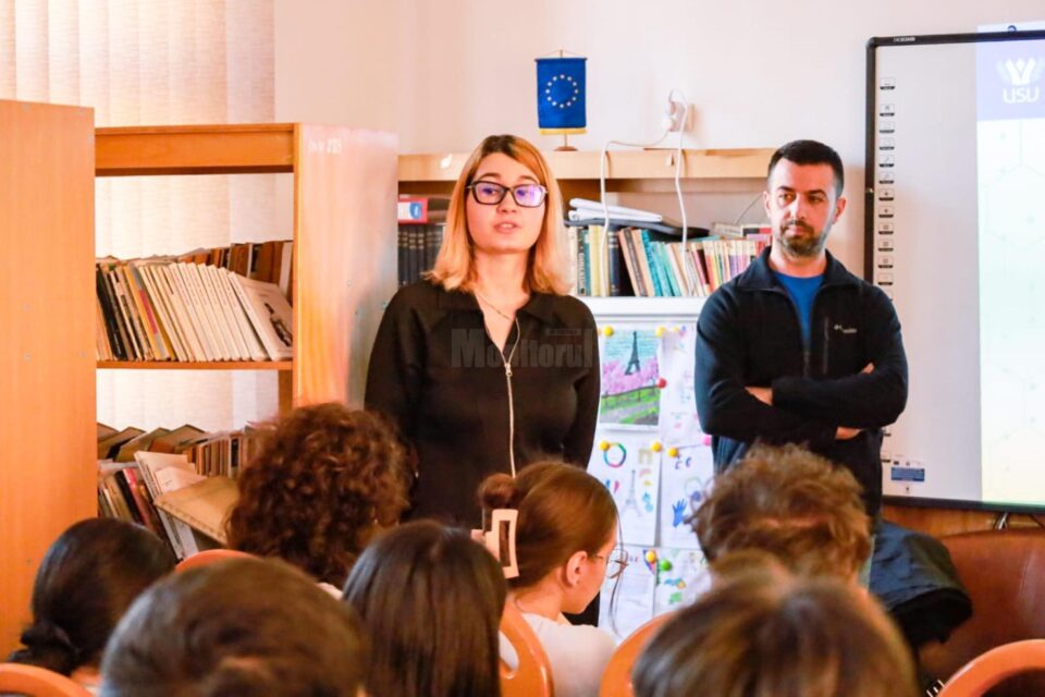 Asist. univ. dr. Ștefan Gabriela-Alina și dr. Iorgu Ionuț Ștefan