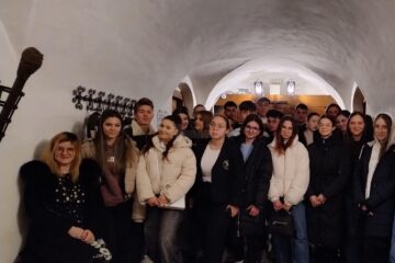 Atelierele creative cu tema „Tradiții și obiceiuri de Paște”, la Muzeul Etnografic Hanul Domnesc