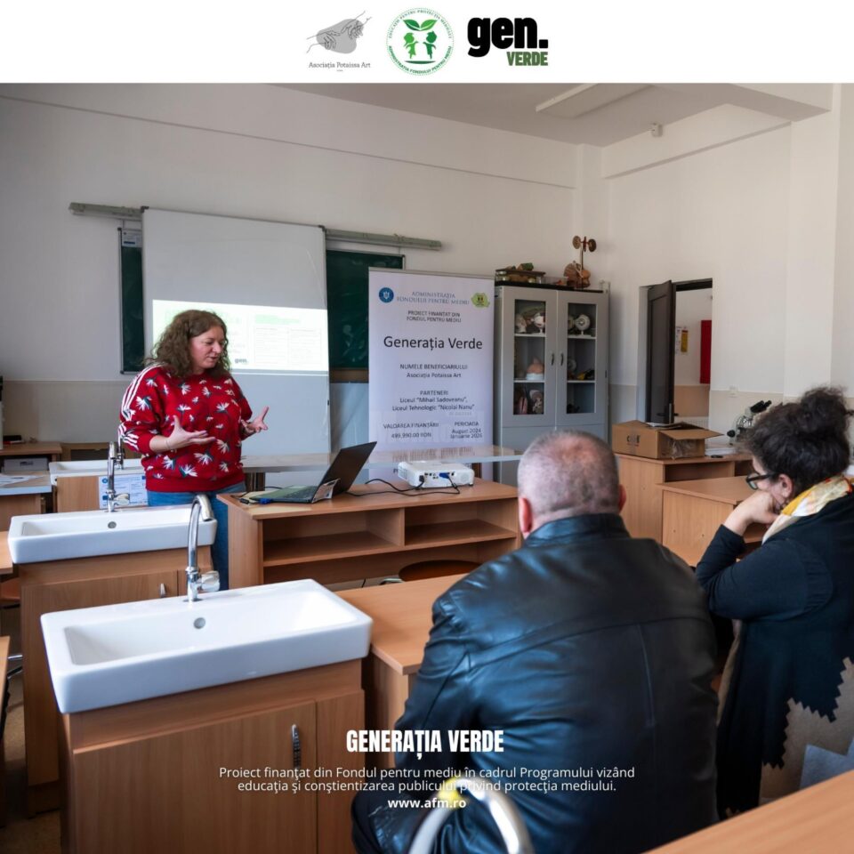 O asociație de Turda, condusă de un fotograf, implementează două proiecte de educație ecologică la Vatra Dornei, Broșteni și Borca