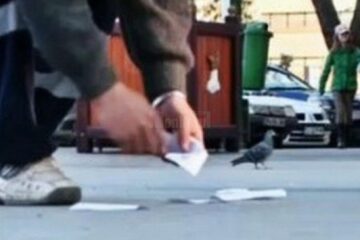 Banii erau pe stradă (foto generic)