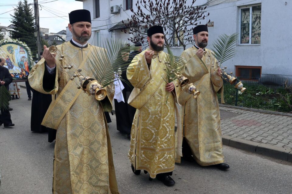 Procesiunea de Florii, organizată de Protopopiatul Fălticeni cu sprijinul parohiilor locale și al autorităților