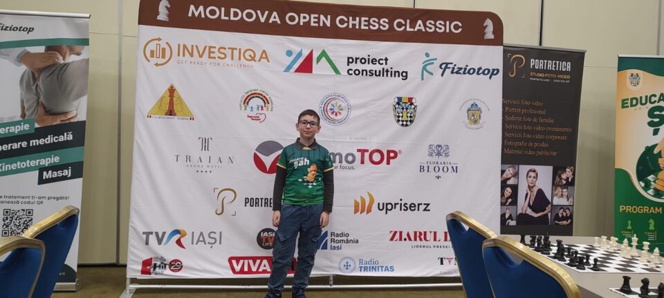 Tânăr șahist sucevean, pe prima poziție la Campionatul Moldova Chess Open