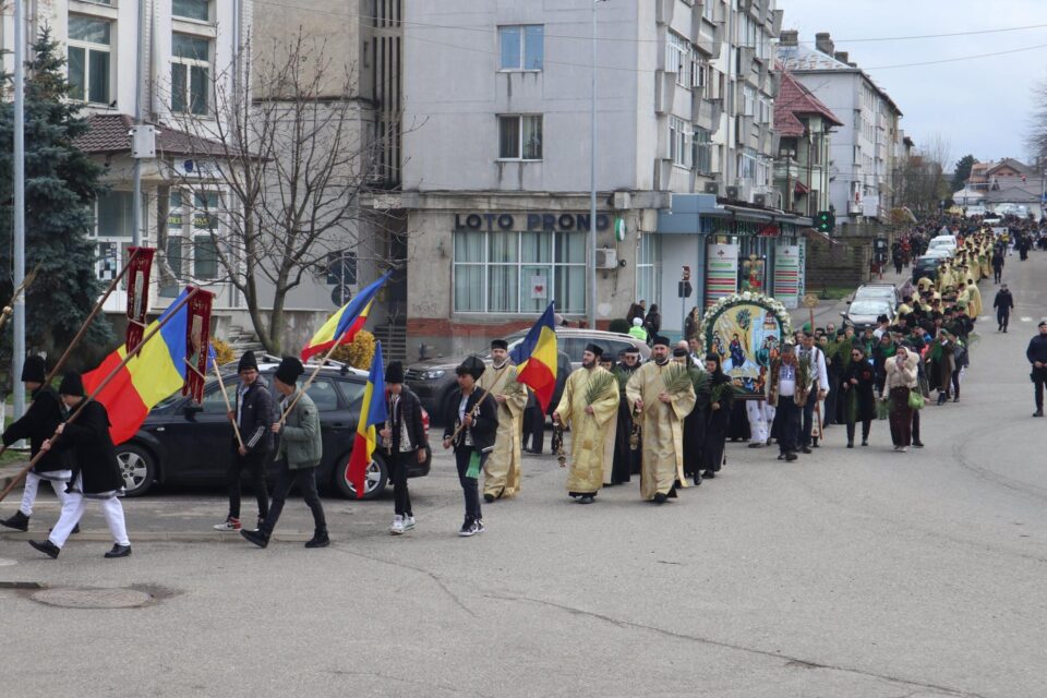 Procesiunea de Florii, organizată de Protopopiatul Fălticeni cu sprijinul parohiilor locale și al autorităților