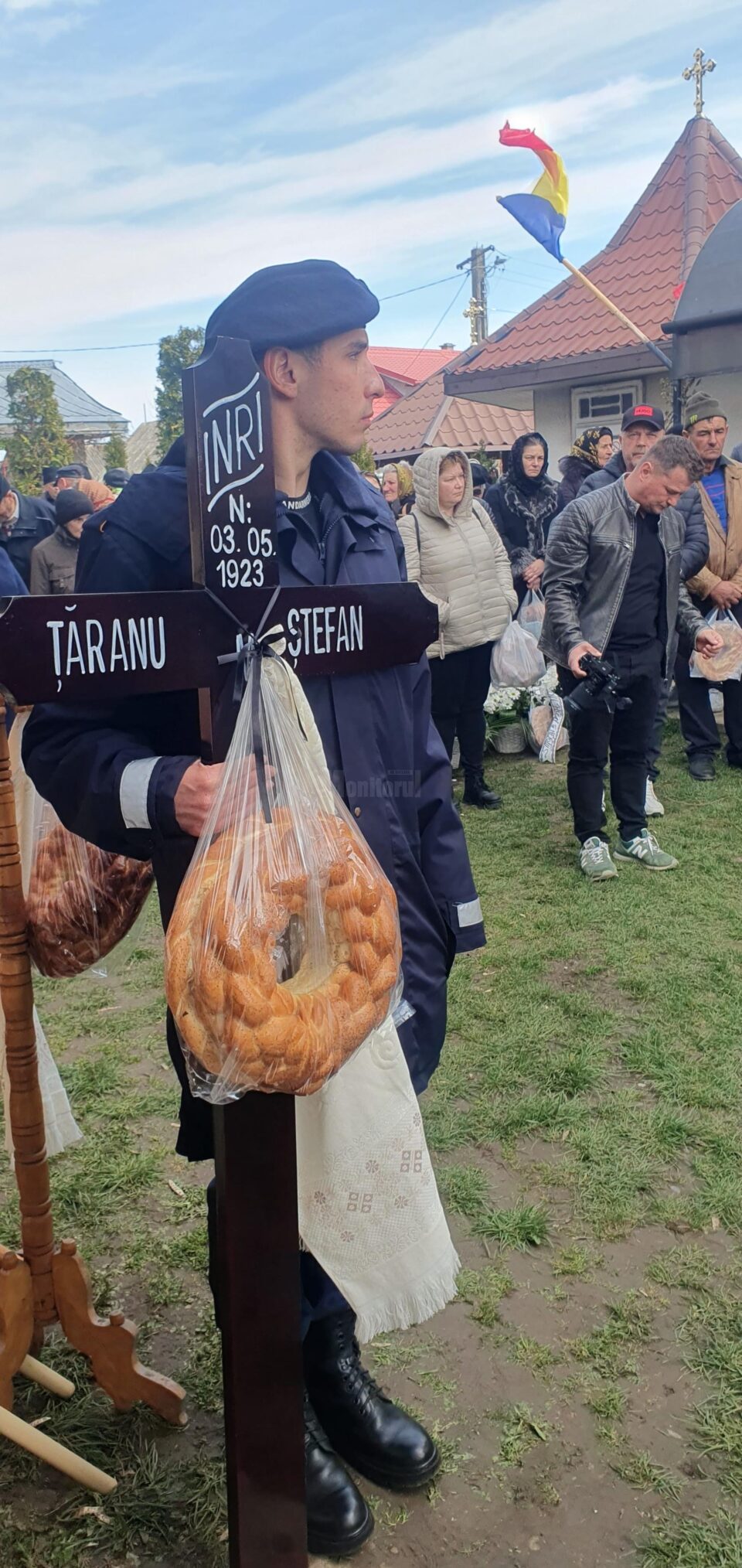 Veteran de război, condus pe ultimul drum, cu onoruri militare, la 102 ani