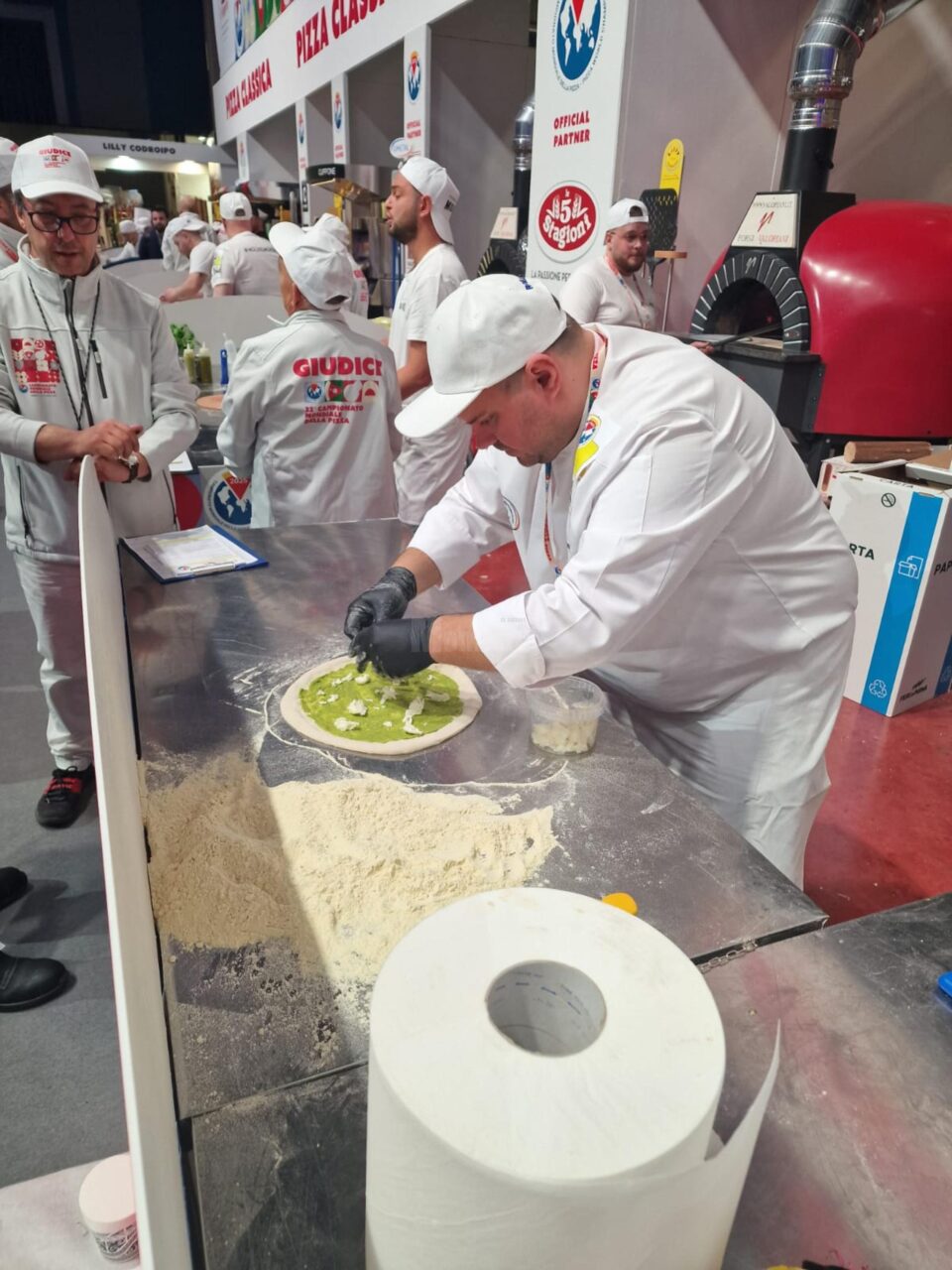 România, reprezentată de suceveanul Sergiu Iftodi, de la Industrial, la Campionatul Mondial de Pizza