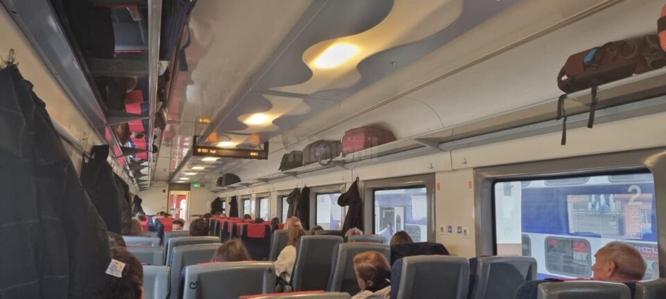 Incendiu la locomotiva trenului București – Suceava. Întârziere de 85 de minute la sosirea în Gara Burdujeni Incendiu la locomotiva trenului București – Suceava. Întârziere de 85 de minute la sosirea în Gara Burdujeni