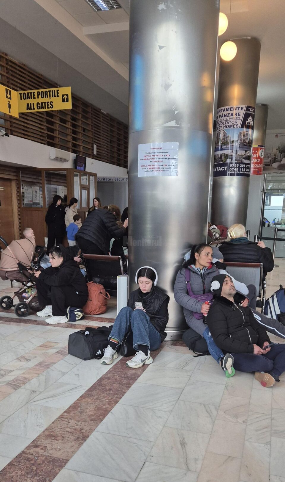 180 de pasageri au fost nevoiți să aștepte 10 ore în Aeroportul Suceava, după o defecțiune la aeronava care trebuia să opereze zborul Suceava - Londra